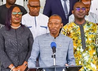 Transition au Burkina: « Si nous avons l’amour de notre peuple, il faut agir différemment », Premier ministre Me Kyelem de Tambèla