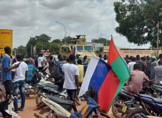 Arrivée mission CEDEAO : un comité d’accueil hostile à la délégation dans les rues de Ouagadougou