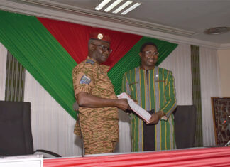 Ministère de la Défense et des Anciens combattants : le colonel-major Kassoum Coulibaly a pris fonction