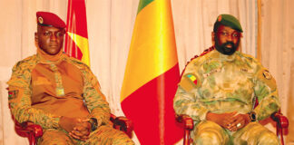 Lutte contre le terrorisme : les présidents Traoré et Goïta renforcent leur coopération en matière de sécurité et de défense