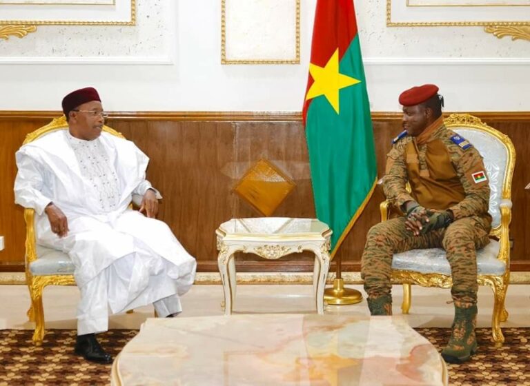 Conduite de la Transition : le médiateur de la CEDEAO échange avec le président de la Transition
