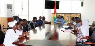 MCCAT: le Ministre Jean Emmanuel OUEDRAOGO prend langue avec les syndicats