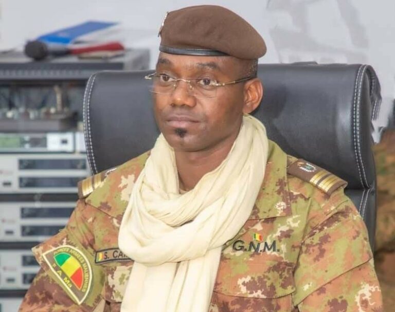 Coopération militaire Burkina – Mali : « Nous avons reçu les instructions de nos Chefs d’État, de mutualiser les efforts et les moyens afin de faire face à notre ennemi commun», Colonel Sadio Camara, ministre malien de la Défense