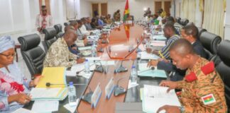 Burkina : Retour au décret de 2008 pour les salaires des ministres, le Chef de l’État garde sa rémunération de Capitaine