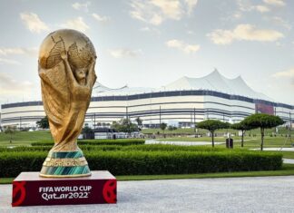 Qatar 2022 : Face à la menace des sanctions de la FIFA, les équipes européennes abandonnent la lutte contre l’homophobie