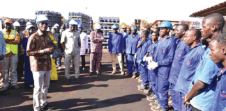 SONABHY : les ministres Poda et Boussim encouragent le personnel