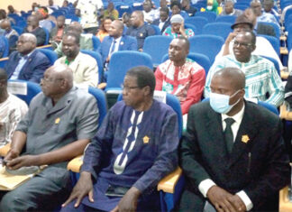 Economie nationale : le CES planche sur la compétitivité des entreprises burkinabè