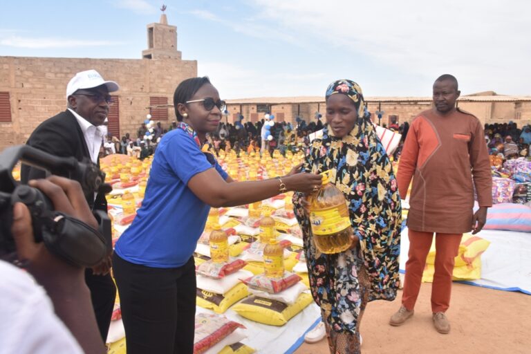 Ecobank Day : La banque panafricaine solidaire des déplacés internes de Pazani