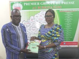 Les Editions Sidwaya : Le contrôleur général d’Etat Philippe Néri Kouthon Nion, a rendu visite à la maison commune