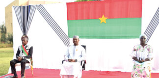 Assemblée législative de Transition : le personnel souhaite « bonne année » au Président Bougouma