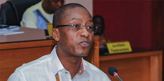 Pénurie du Super 91 et mendicité des enfants : le gouvernement à la « barre » des députés