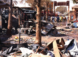 Incendie du marché de Sankar-yaaré : le gouvernement réconforte les sinistrés