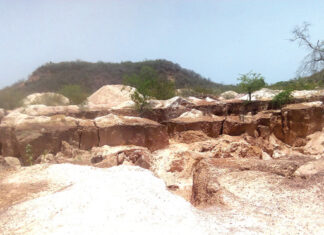 Montagne sacrée de Tanghin : des orpailleurs défient les dieux