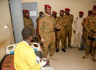 Lutte contre le terrorisme : le Chef de l’Etat au chevet des militaires blessés