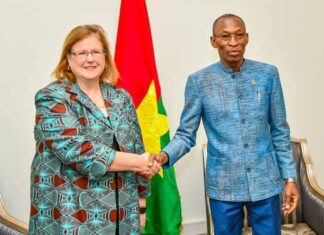 Lutter contre le terrorisme : Le Premier ministre plaide pour que le Canada fournisse des armes