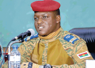 Enseignement supérieur et recherche: le chef de l’Etat échange avec les enseignants-chercheurs et le personnel ATOS