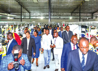 Burkina-Togo : le Premier ministre, Me Apollinaire Kyélem de Tambela, prône le renforcement des relations