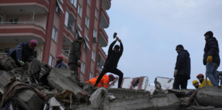 Séismes en Turquie et en Syrie : le bilan monte à 4 800 morts, les deux pays appellent à l’aide