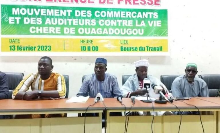 Poste de contrôle frontalier de Cinkansé : Des commerçants furieux contre l’ONASER