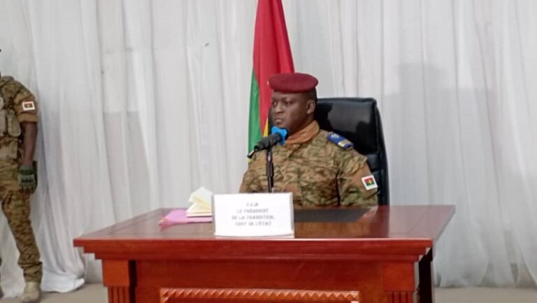 Le président de la Transition, Ibrahim Traoré échange avec les acteurs du monde rural 