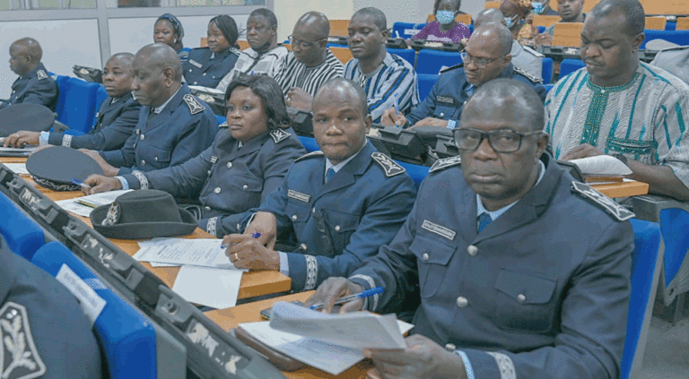 Lutte contre le terrorisme : des cadres administratifs se concertent