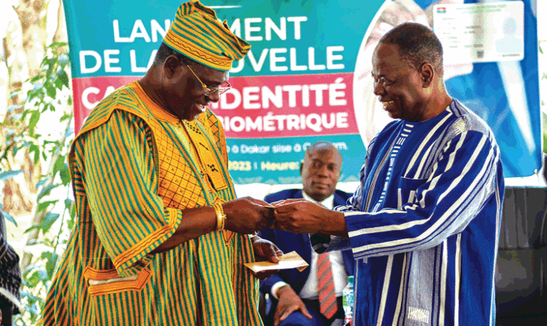 Ambassade du Burkina Faso au Sénégal : la carte d’identité consulaire biométrique lancée
