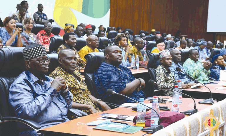 Refondation de l’Etat : des Parlements de Transition réfléchissent au sujet à Conakry