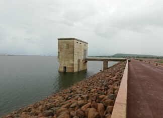 Barrage de Samendéni : un véhicule emporté par des hommes armés