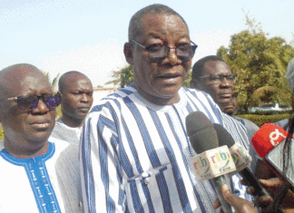 Port du Faso danfani en milieu scolaire : le monde éducatif réfléchit au mécanisme