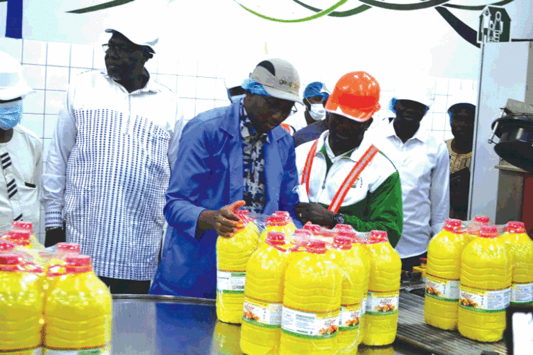 Industrie : le modèle social de la SN-CITEC salué par Bassolma Bazié
