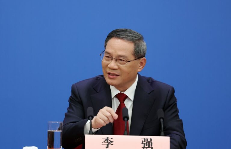 Li Qiang, Premier ministre chinois : « Le gouvernement fera des efforts considérables concernant les moyens de subsistance de la population »