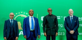 CAF : le président Patrice Motsepe remet le Prix de l’Excellence au président Paul Kagame et au Roi Mohammed VI