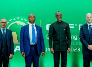 CAF : le président Patrice Motsepe remet le Prix de l’Excellence au président Paul Kagame et au Roi Mohammed VI