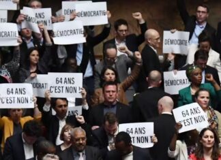 France : le gouvernement fait passer la loi sur la réforme des retraites sans vote