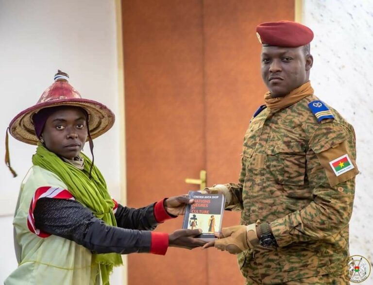 Fédération Burkina/Mali : Des marcheurs panafricanistes soutiennent l’initiative