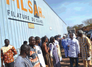 Filature du Sahel : le ministre du Commerce encourage le personnel