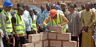 SNC 2023 : Le Premier ministre pose la première pierre de la cité des artistes