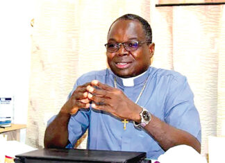 Fête de Pâques : « La résurrection du Christ est un signe d’espérance », Abbé Paul Dah