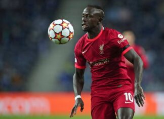 Football : le Bayern Munich sanctionne Sadio Mané à cause d’une gifle donnée à son coéquipier Leroy Sané