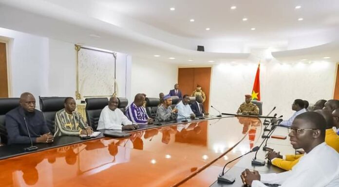 Burkina: « Nous sommes venus apporter le soutien de la classe politique, et encourager le Chef de l’Etat » Eddie Komboigo