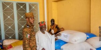 Effort de guerre : Le Moogho Naaba Baongo apporte 7 000 000 F CFA et des vivres