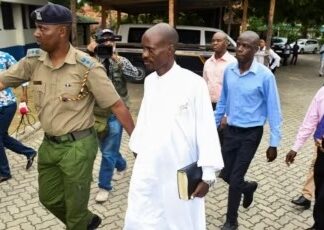 Kenya : Un pasteur accusé du « meurtre de masse de ses fidèles » a été mis aux arrêts