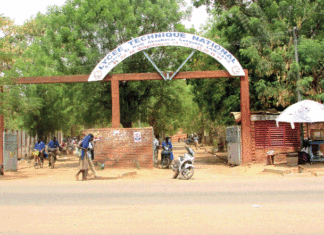 Insécurité au lycée technique Sangoulé-Lamizana : un gang d‘élèves perturbe les cours à coup de lacrymogènes