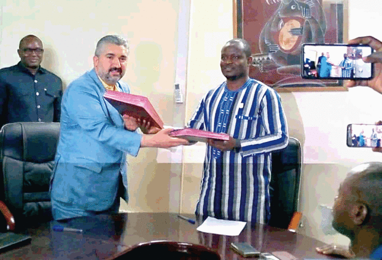 Actifs miniers de Tambao et d’ Inata : L’Etat signe le contrat de cession à Afro Turk
