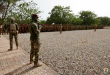 Sécurité dans la région de l’Est : le Capitaine Ibrahim TRAORE exhorte les forces combattantes à changer de paradigme