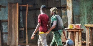 Guinée : Le gouvernement libère des activistes