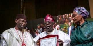 Nigeria : le nouveau président Bola Ahmed Tinubu a prêté serment