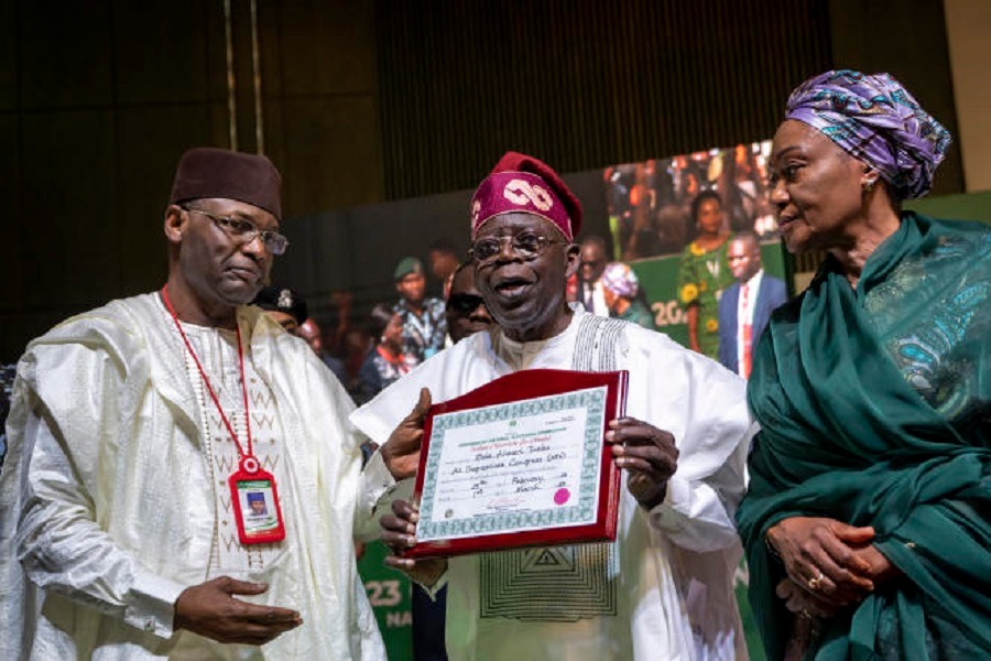 Nigeria Le Nouveau Président Bola Ahmed Tinubu A Prêté Serment