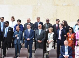 76è Assemblée mondiale de la Santé: Le ministre Robert KARGOUGOU, à Genève, en Suisse