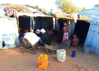 Réfugiés maliens vivant à Dori : cultutrescultures et traditions unissent les communautés